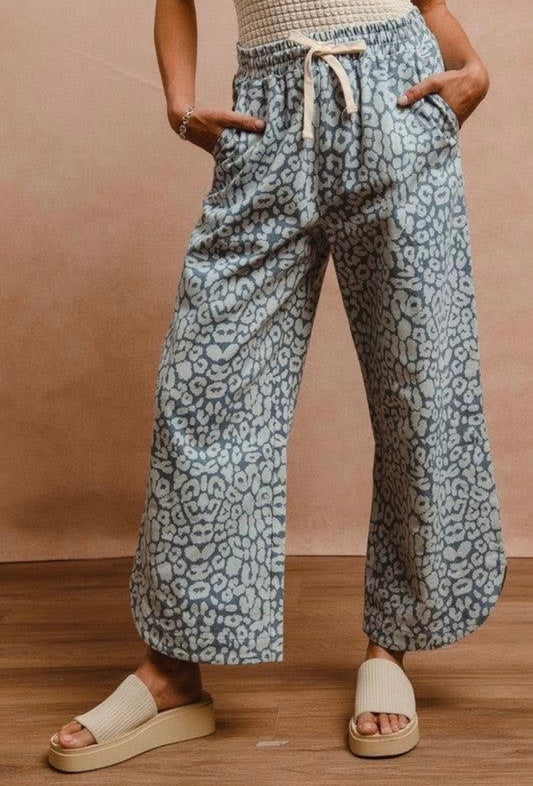 Coastal Leopard Wide-Leg Pants 🐆✨