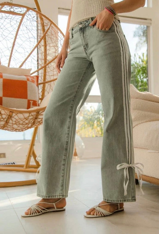 BiBi Denim Side-Stripe Wide Leg Jeans ✨